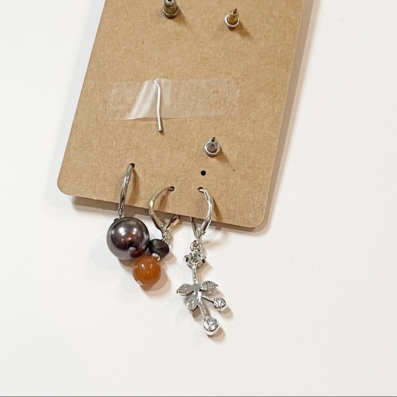 Vintage Mismatched Beaded Boho Earrings - Picture 5 of 6